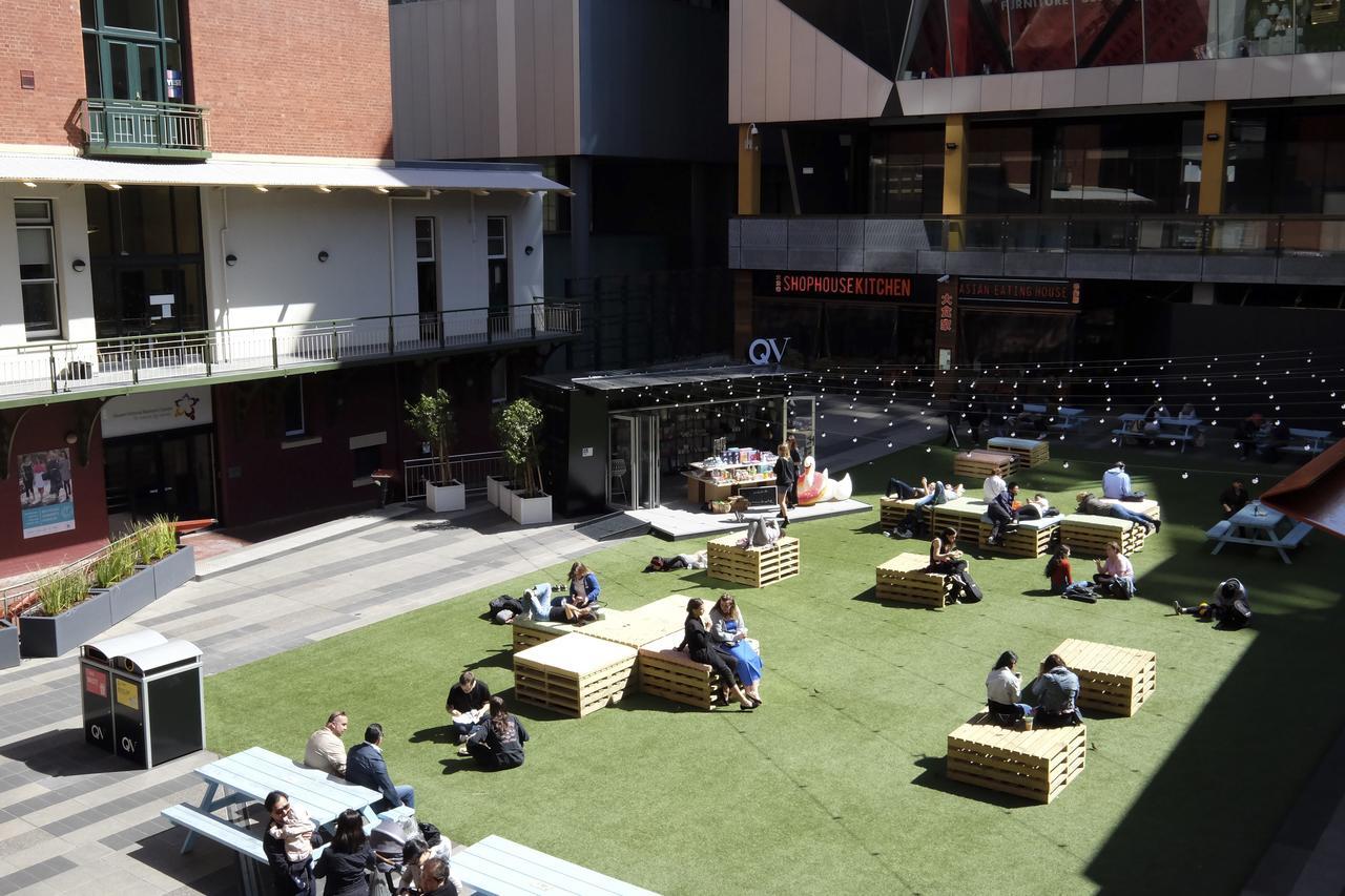 Mono Apartments On Qv Melbourne Exterior photo